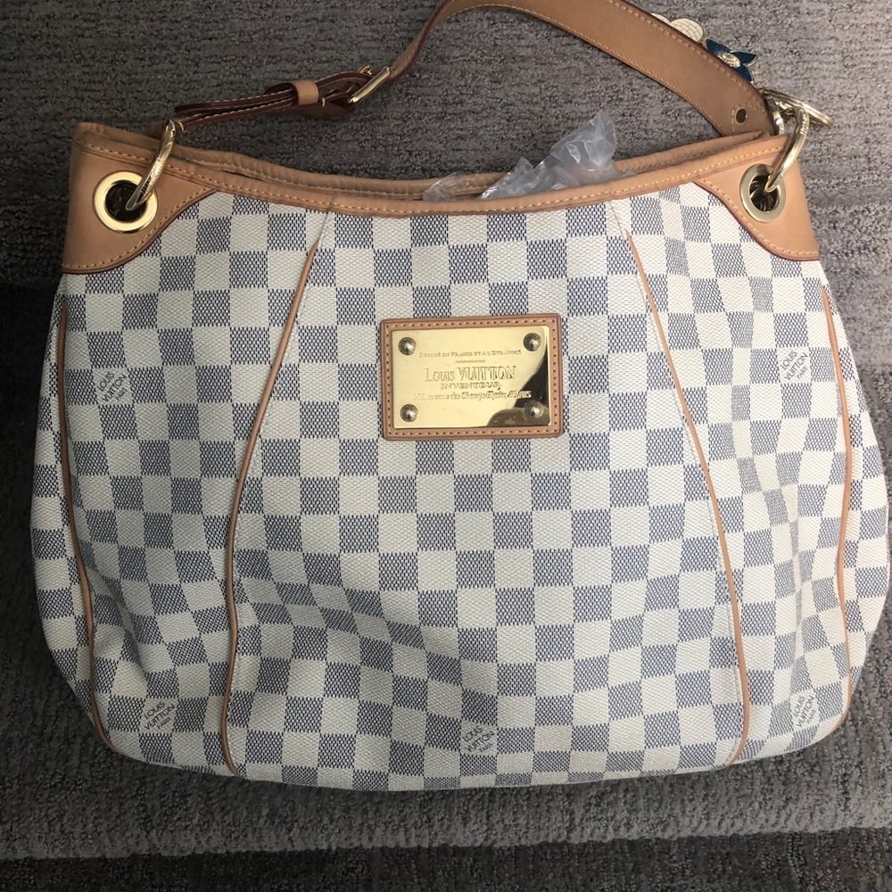 Louis Vuitton galleria